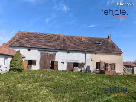 longère 5 pièces 135 m²