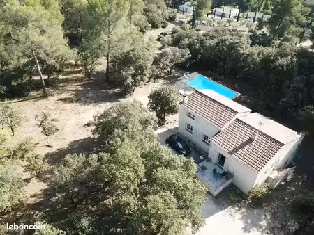 propriété grand terrain piscine proches bandol et st cyr sur mer