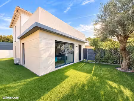 villa 4 pièces 83 m²