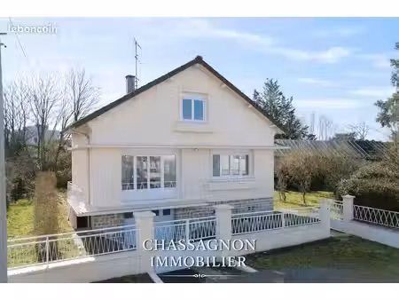 villa 5 pièces 120 m²