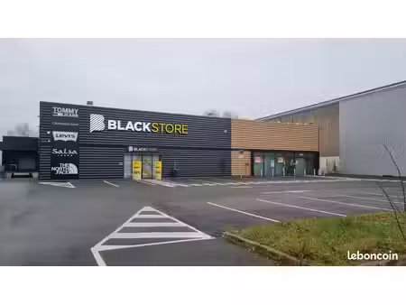 local commercial yzeure