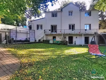 maison 5 pièces 133 m²