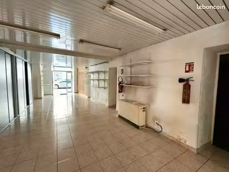 local commercial 97 m² le muy