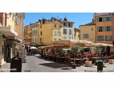 brasserie 137 m² hyeres