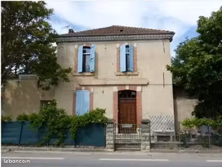 vente d'un bâtiment d'habitation à châteauneuf-de-chabre