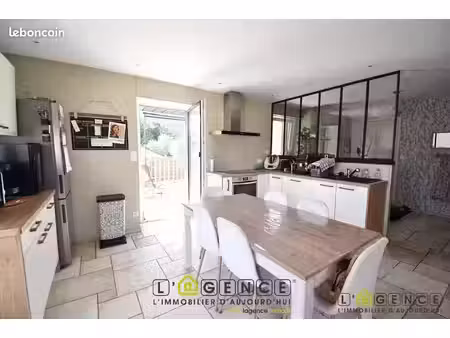 appartement 4 pièces 93 m²