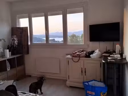 t2 meublé st mandrier avec vue mer