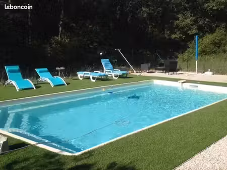 en bordure de forêt  maison de 3 pièces