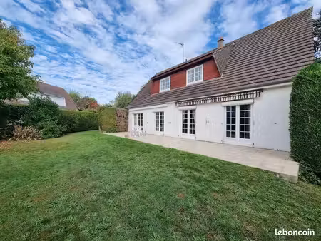 maison 6 pièces 161 m²