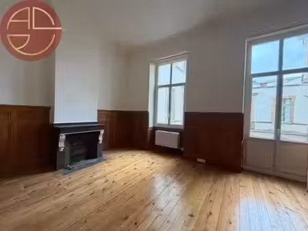 location locaux professionnels 35 m² à toulouse (31000)  833 €