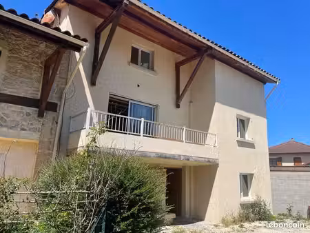 ? maison 160 m² – 3 chambres – garage –