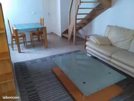 3 pièces meublé - 55 m² en duplex - 150m métro mairie d’issy - très calme