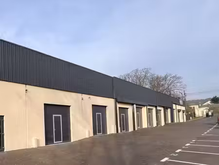 local 185 m² saint cheron