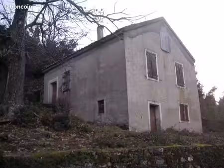 maison sur terrain agricole