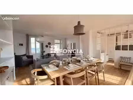 au cœur du quartier prisé du vieil à noirmoutier-en-l'île - vue sur mer et sur la plage du