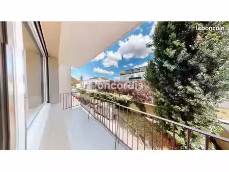 appartement 3 pièces 74 m²