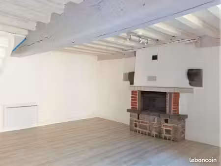 maison t4 avec jardin montreuil-poulay