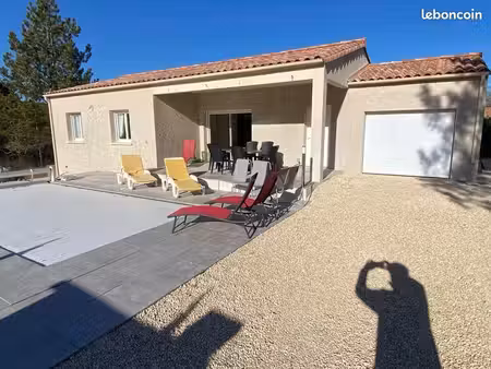 maison de plein pied salavas avec piscine
