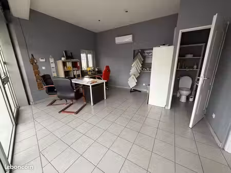 local professionnel / bureau 20 m² – grand-couronne