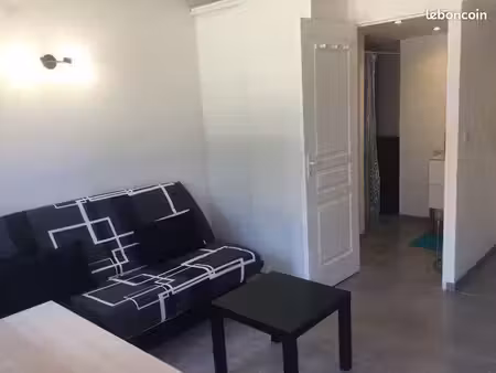 studio meublé de 28 m2