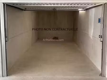 parking/box 15 m² ajaccio