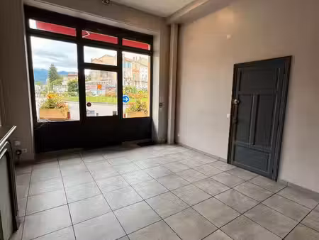 local 103 m² lavelanet