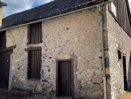 grange authentique en pierre sur 2 niveaux avec certificat d’urbanisme opérationnel