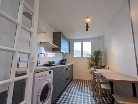 appartement 6 pièces 12 m²