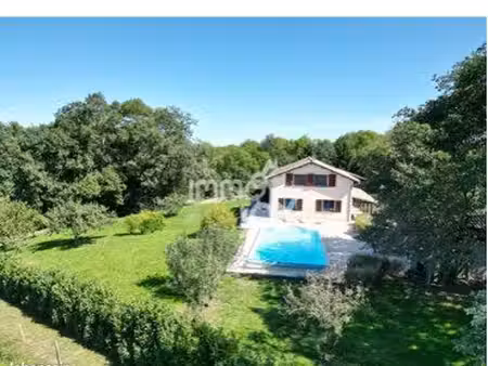 belle maison de campagne