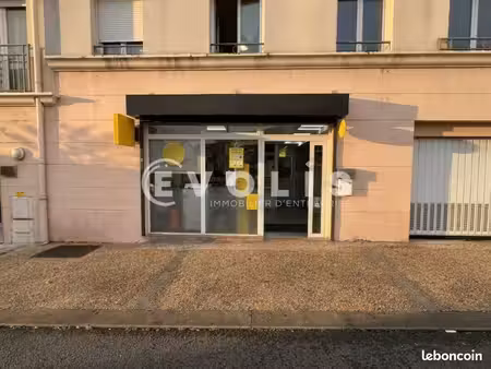 local commercial 45 m²
