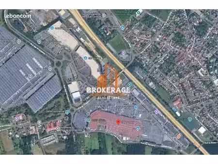 local commercial 600 m² villabe