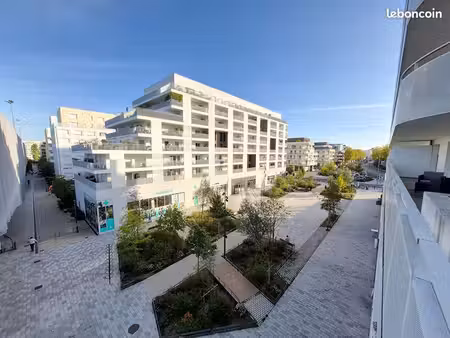 parking/box 12 m² meudon la foret