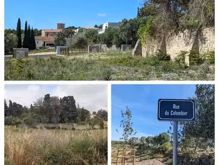 [688 m2] terrain constructible proche bord de mer au cœur d'un village médiéval entre narb