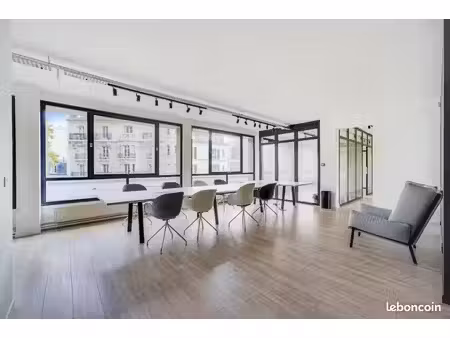bureaux 278 m²