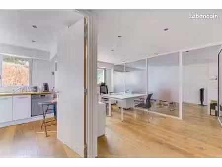 bureaux 98 m²