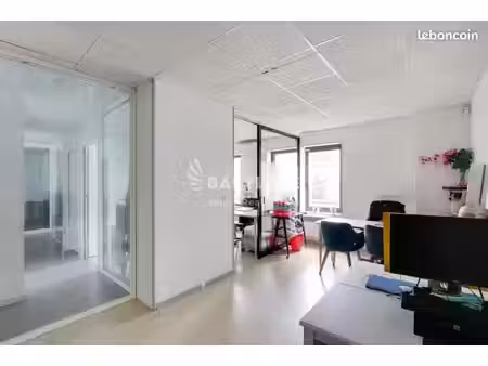 bureau 167 m²