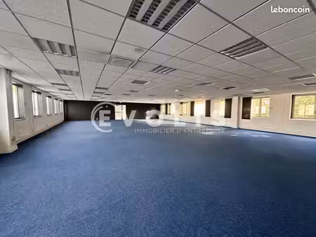 bureaux 721 m²