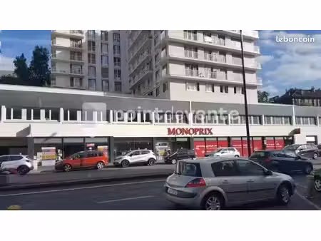 local commercial 78 m²
