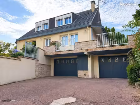 maison 5 pièces 144 m²