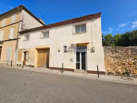 appartement et local à vendre au coeur de caderousse