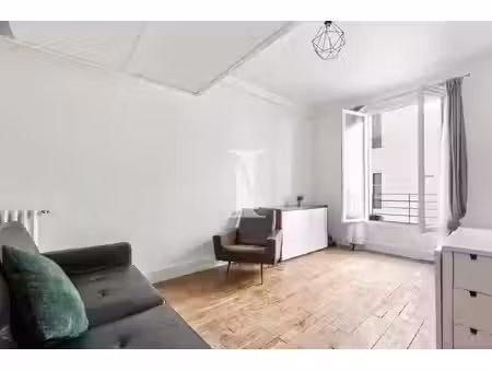 75013 - studio - lumineux et calme