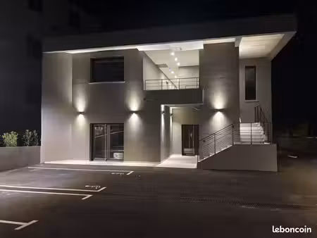 bureaux neufs à louer – espace coworking haut de gamme – porticcio