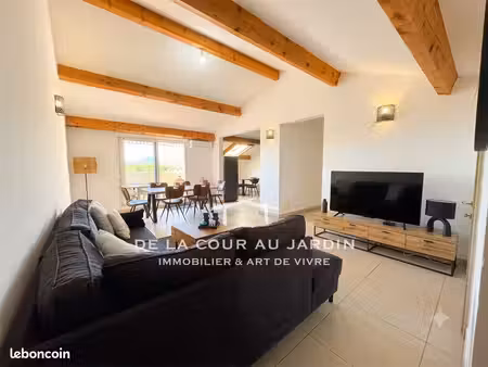 appartement 4 pièces 109 m²