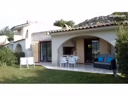 porto vecchio mini villa 43 m2 pieds dans l'eau - vue mer - clim - wifi