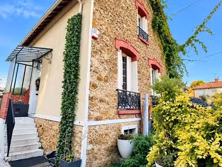 pavillon 5 pièces 102 m²