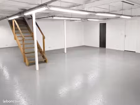 local commercial pantin