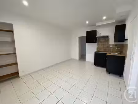 appartement t2 à louer - 2 pièces - 31 80 m2 - nozay - 44 - pays-de-loire