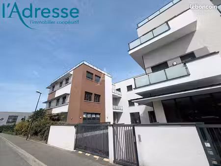 local 2643 m² noisy le grand