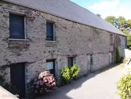 à vendre – ancienne longère en pierre