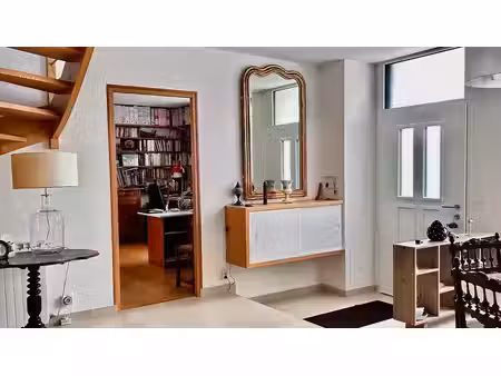 une maison qui ne se raconte pas tout à fait comme les autres